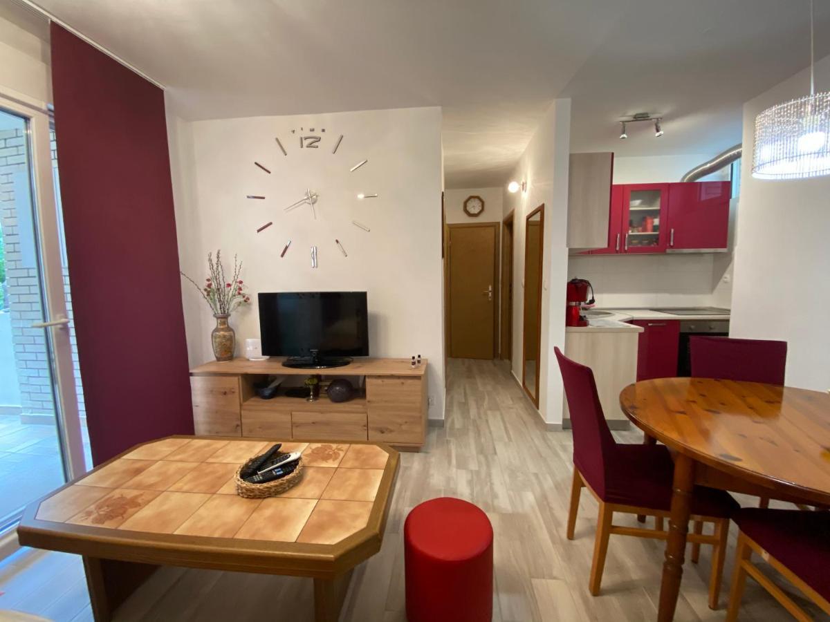Priko Cetine Apartamento Omiš Exterior foto