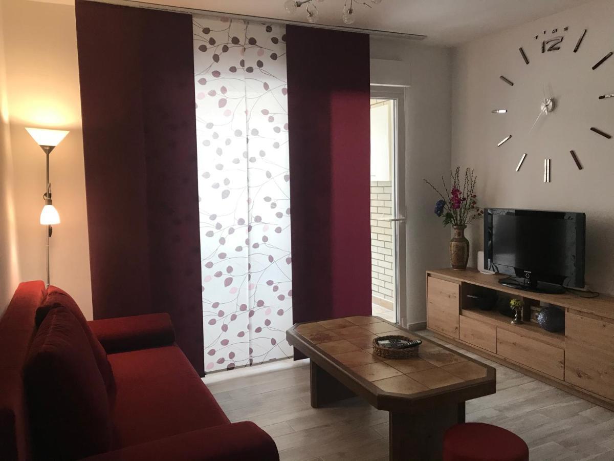Priko Cetine Apartamento Omiš Exterior foto